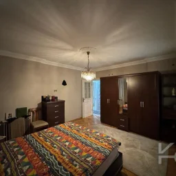Laci̇vert Cadde Tek Yetki̇li̇ Bayar Caddesi̇ Yakını Balkonlu 102m²net 3+1