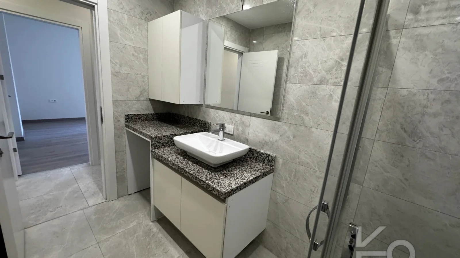 Remax Planet'ten Med Amerikan Karşısında 175m2 3+1 Sıfır 3 Wcli