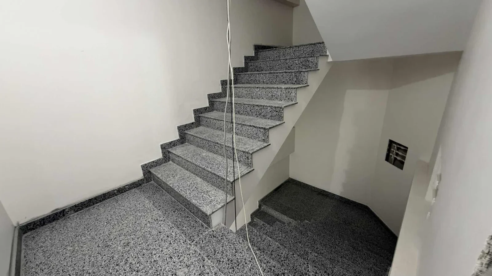Sağlam'dan Feneryolun'da 2+1 80m2 Geniş Kullanışlı Satılık Daire
