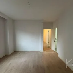 Laci̇vertcadde Bostanci Bağdat Caddesi̇ne 3.bi̇nada Marmaraya Yakin Sifir Bi̇na 3+1 90m² Net