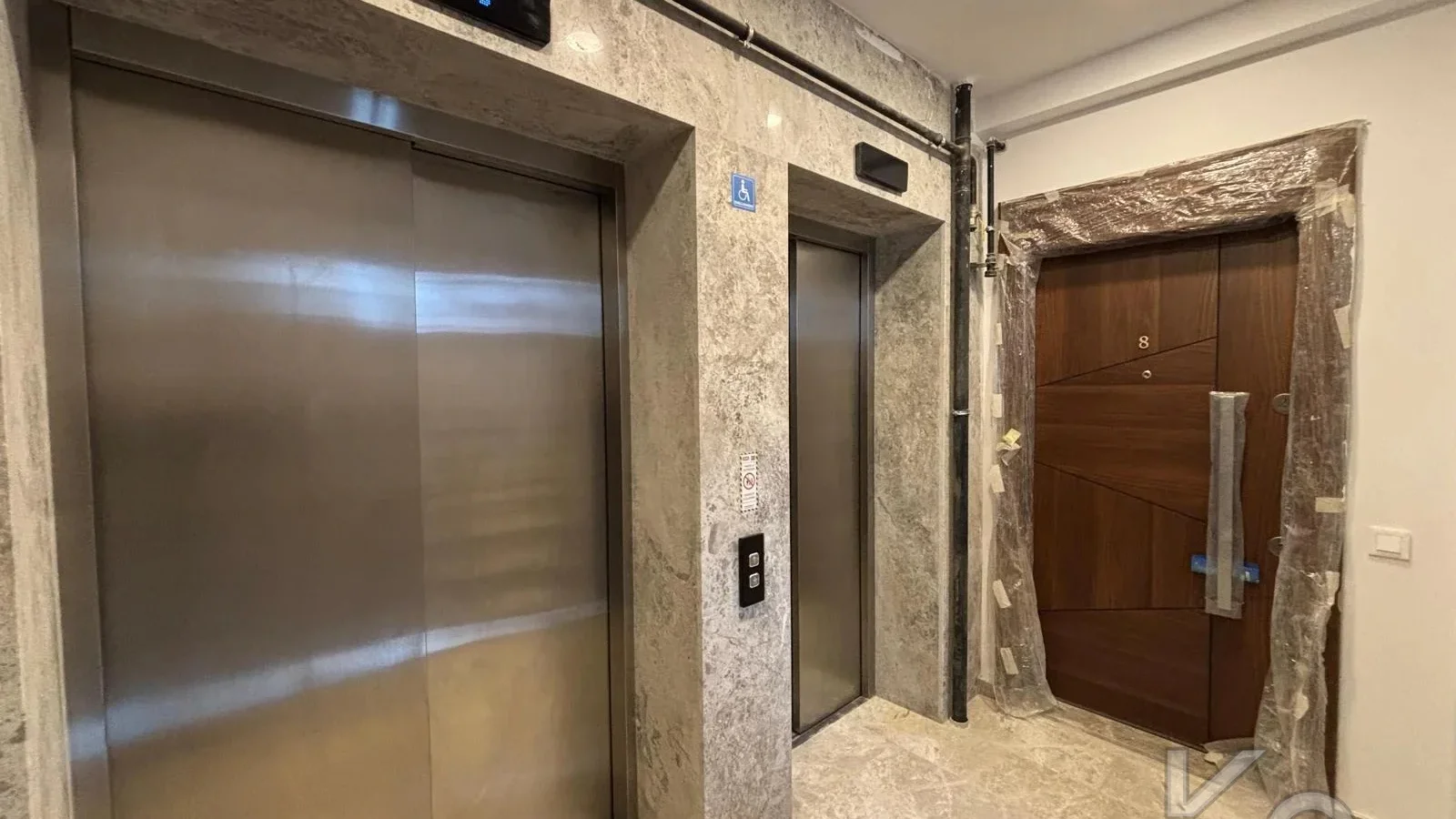 Laci̇vertcadde Bostanci Bağdat Caddesi̇ne 3.bi̇nada Marmaraya Yakin Sifir Bi̇na 3+1 90m² Net