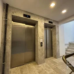 Laci̇vertcadde Bostanci Bağdat Caddesi̇ne 3.bi̇nada Marmaraya Yakin Sifir Bi̇na 3+1 90m² Net