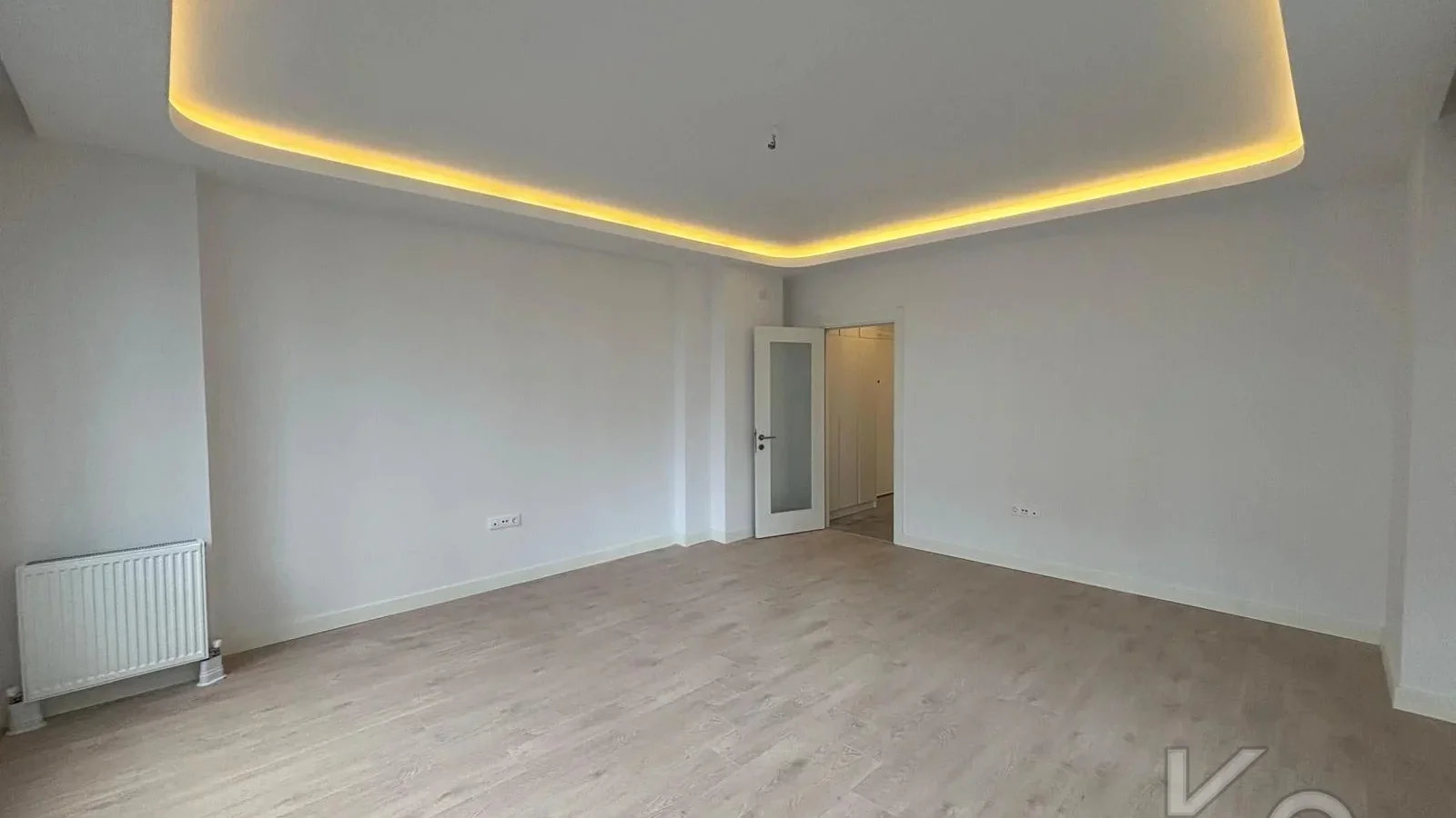 Laci̇vertcadde Bostanci Bağdat Caddesi̇ne 3.bi̇nada Marmaraya Yakin Sifir Bi̇na 3+1 90m² Net