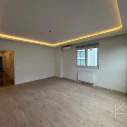 Laci̇vertcadde Bostanci Bağdat Caddesi̇ne 3.bi̇nada Marmaraya Yakin Sifir Bi̇na 3+1 90m² Net