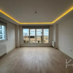 Laci̇vertcadde Bostanci Bağdat Caddesi̇ne 3.bi̇nada Marmaraya Yakin Sifir Bi̇na 3+1 90m² Net