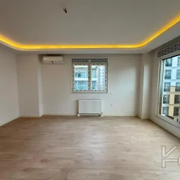 Laci̇vertcadde Bostanci Bağdat Caddesi̇ne 3.bi̇nada Marmaraya Yakin Sifir Bi̇na 3+1 90m² Net