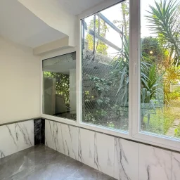 Academy Suadiye Suadiye Sahilde 2+1 Bahçe Katı 80 M2 Net İçi Yenilenmiş Balkonlu