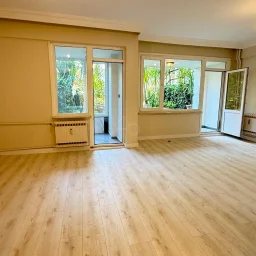 Academy Suadiye Suadiye Sahilde 2+1 Bahçe Katı 80 M2 Net İçi Yenilenmiş Balkonlu