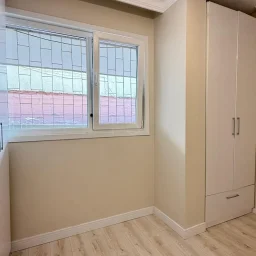 Academy Suadiye Suadiye Sahilde 2+1 Bahçe Katı 80 M2 Net İçi Yenilenmiş Balkonlu