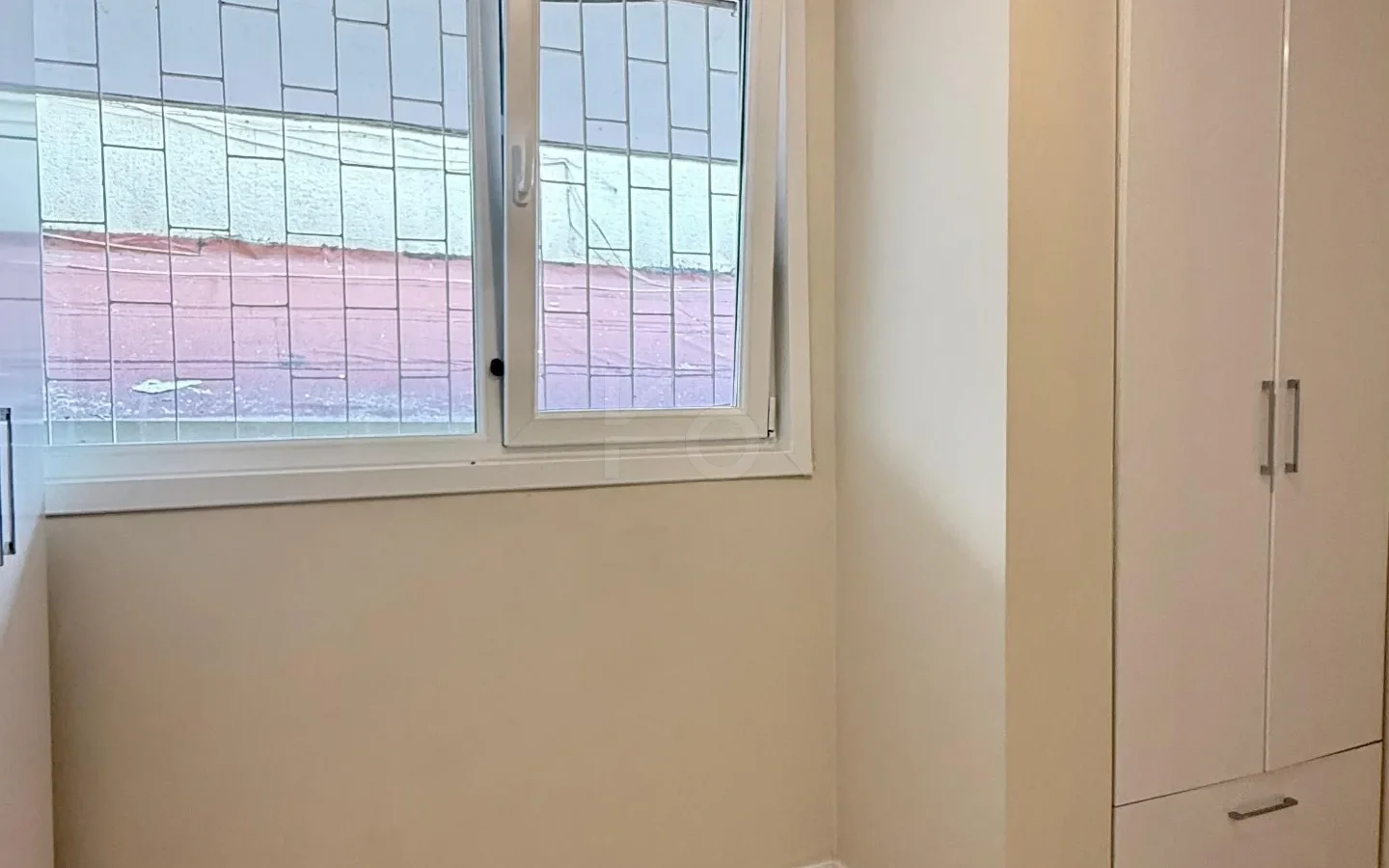 Academy Suadiye Suadiye Sahilde 2+1 Bahçe Katı 80 M2 Net İçi Yenilenmiş Balkonlu