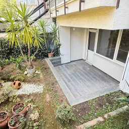 Academy Suadiye Suadiye Sahilde 2+1 Bahçe Katı 80 M2 Net İçi Yenilenmiş Balkonlu
