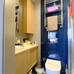 Laci̇vertcadde Taş Mektep'te Katta Tek 6+1 Çi̇ft Balkonlu 230m²