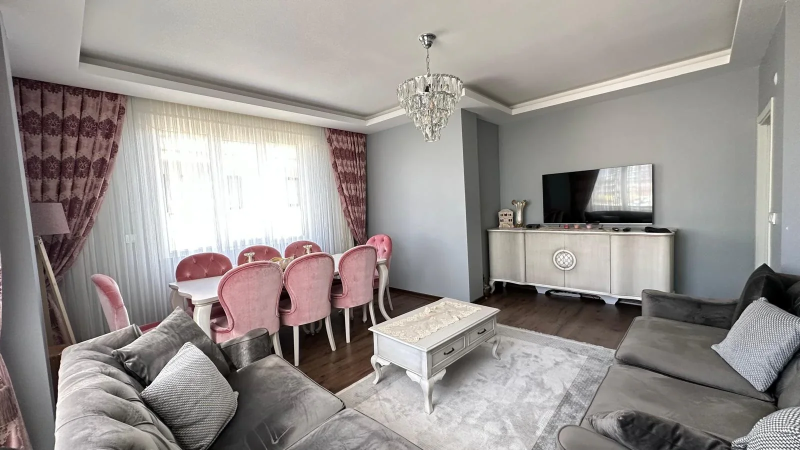 Sağlam'dan Prestij Caddesin'de 2+1 Geniş Satılık Daire!!!