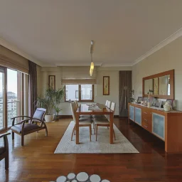 Bostancı Vukela Caddesinde Deniz Manzaralı Satılık 4+1 Daire