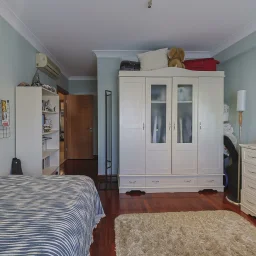 Bostancı Vukela Caddesinde Deniz Manzaralı Satılık 4+1 Daire