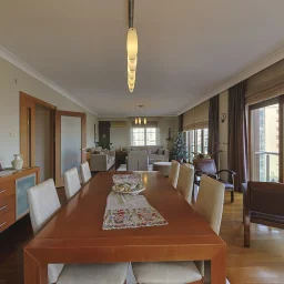 Bostancı Vukela Caddesinde Deniz Manzaralı Satılık 4+1 Daire