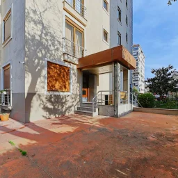 Bostancı Vukela Caddesinde Deniz Manzaralı Satılık 4+1 Daire