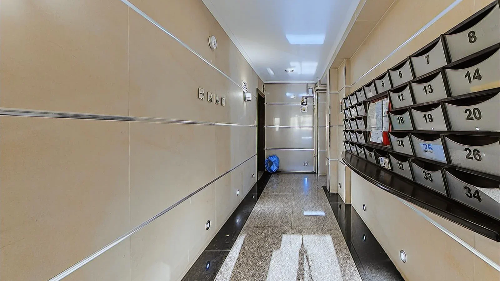 Bostancı Vukela Caddesinde Deniz Manzaralı Satılık 4+1 Daire