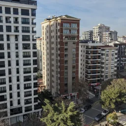 Bostancı Vukela Caddesinde Deniz Manzaralı Satılık 4+1 Daire