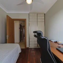 Bostancı Vukela Caddesinde Deniz Manzaralı Satılık 4+1 Daire