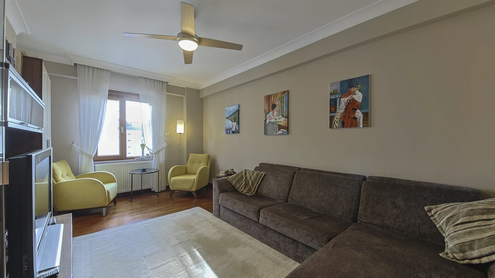 Bostancı Vukela Caddesinde Deniz Manzaralı Satılık 4+1 Daire