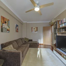 Bostancı Vukela Caddesinde Deniz Manzaralı Satılık 4+1 Daire