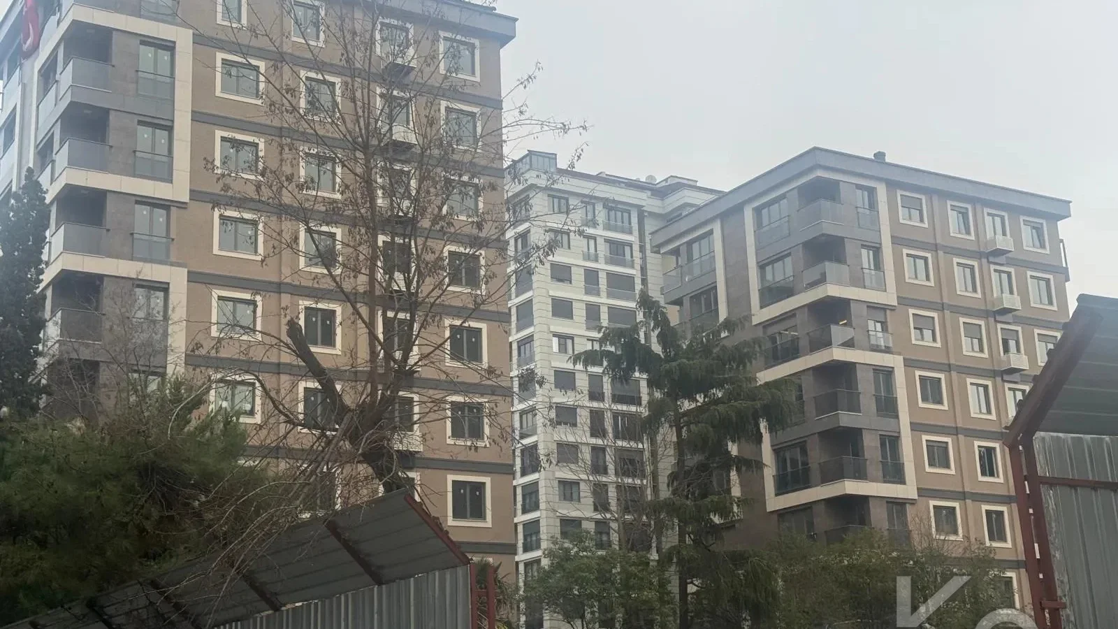 Laci̇vertcadde Caddebostan Satilik Dubleks Dai̇re