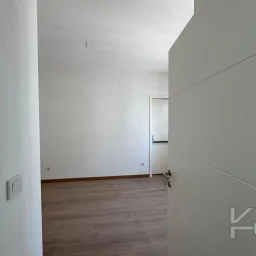 Laci̇vert Cadde Erenköy Marmaray Yakini Sifir 3+1