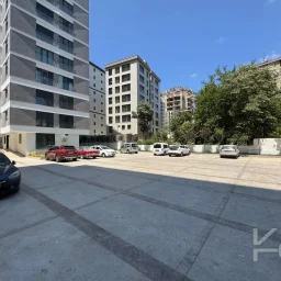 Laci̇vert Cadde Erenköy Marmaray Yakini Sifir 3+1