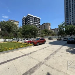 Laci̇vert Cadde Erenköy Marmaray Yakini Sifir 3+1