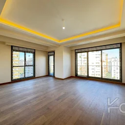 Academy Suadi̇ye Bağdat Caddesi̇nde Sifir Bi̇na Balkonlu 130m2 3+1