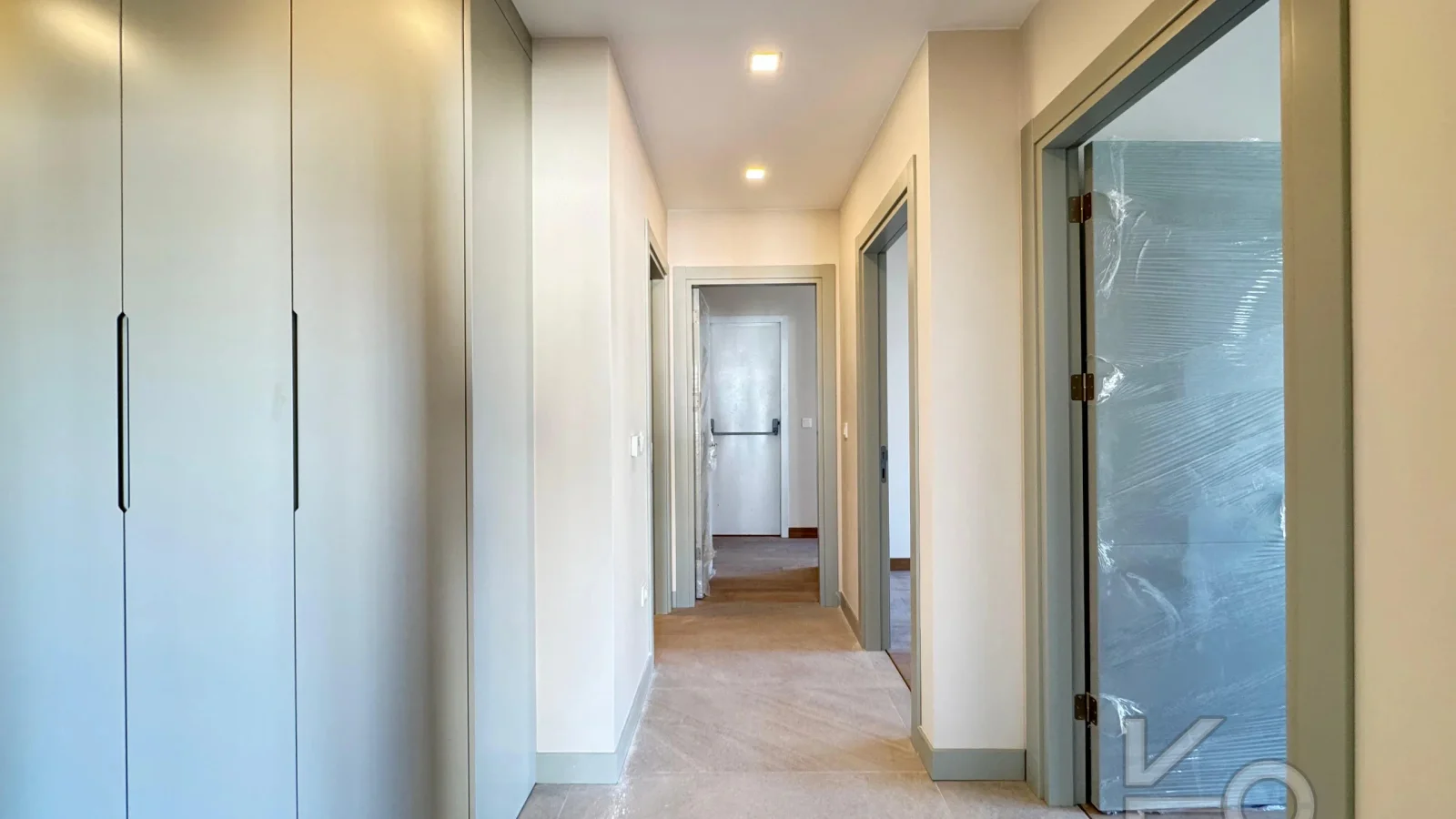 Academy Suadi̇ye Bağdat Caddesi̇nde Sifir Bi̇na Balkonlu 130m2 3+1