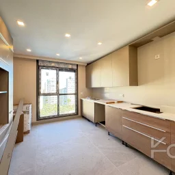 Academy Suadi̇ye Bağdat Caddesi̇nde Sifir Bi̇na Balkonlu 130m2 3+1