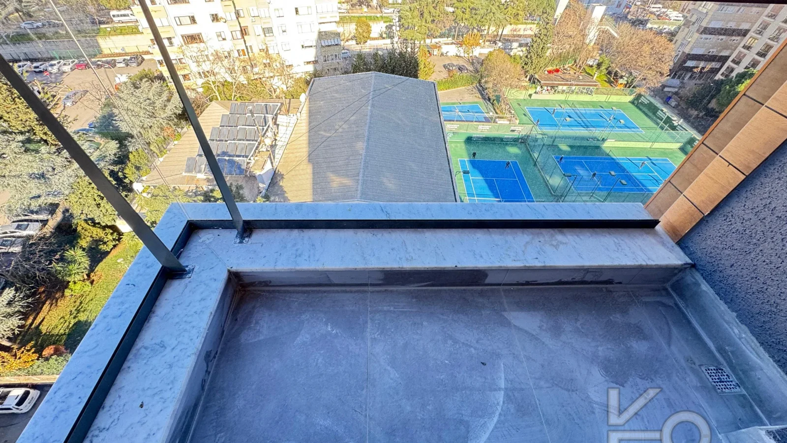 Academy Suadi̇ye Bağdat Caddesi̇nde Sifir Bi̇na Balkonlu 130m2 3+1