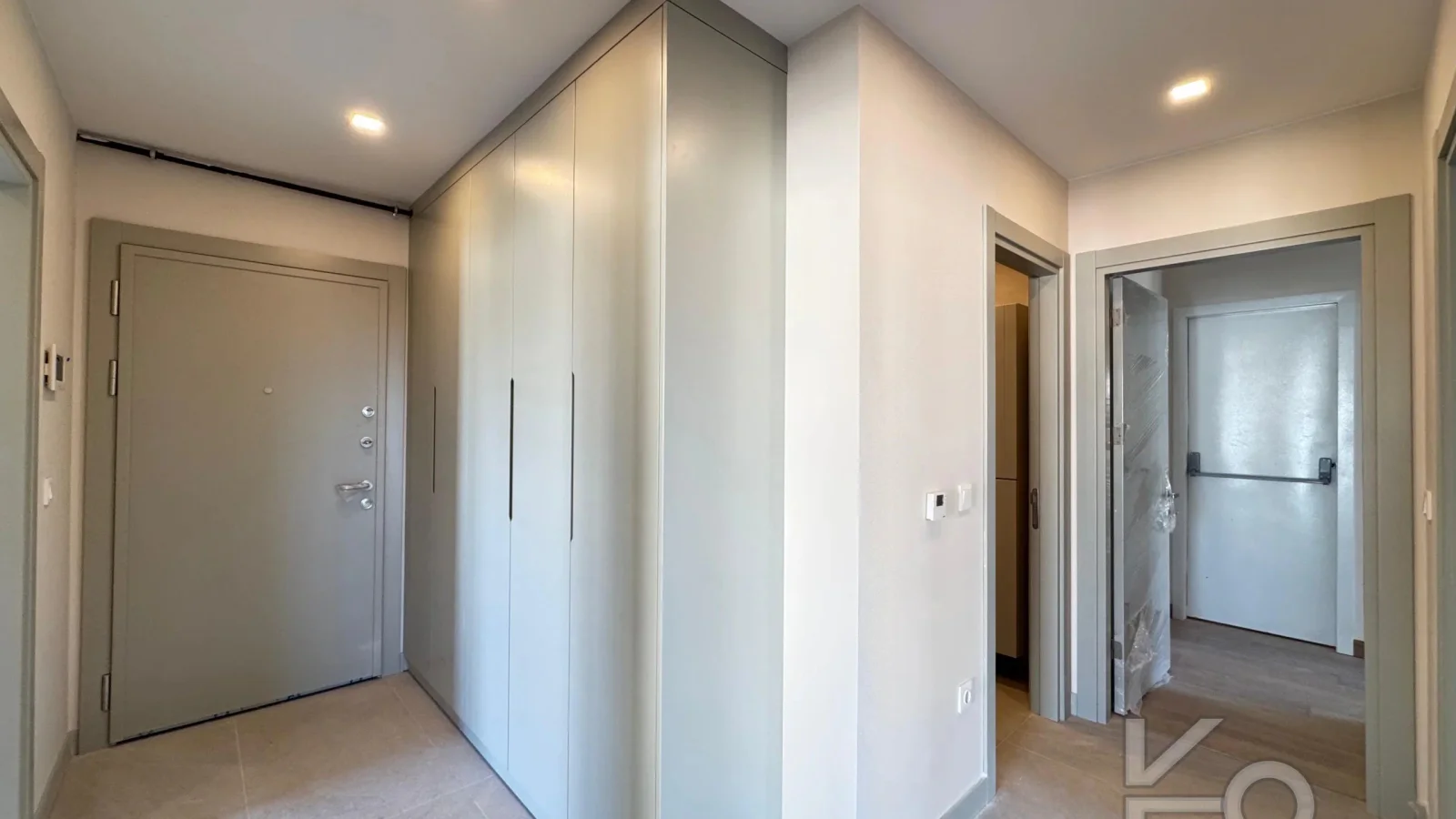 Academy Suadi̇ye Bağdat Caddesi̇nde Sifir Bi̇na Balkonlu 130m2 3+1