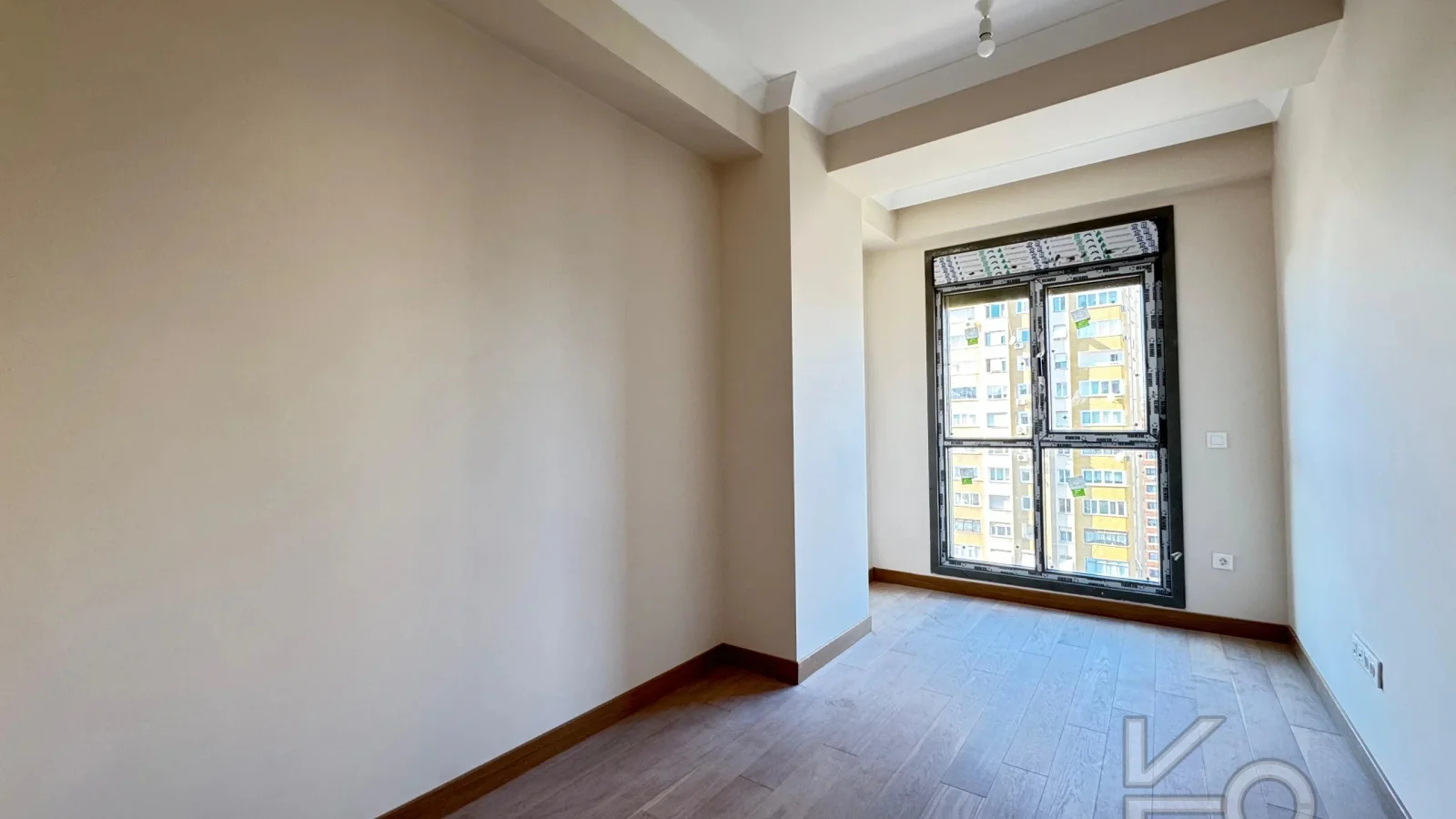 Academy Suadi̇ye Bağdat Caddesi̇nde Sifir Bi̇na Balkonlu 130m2 3+1
