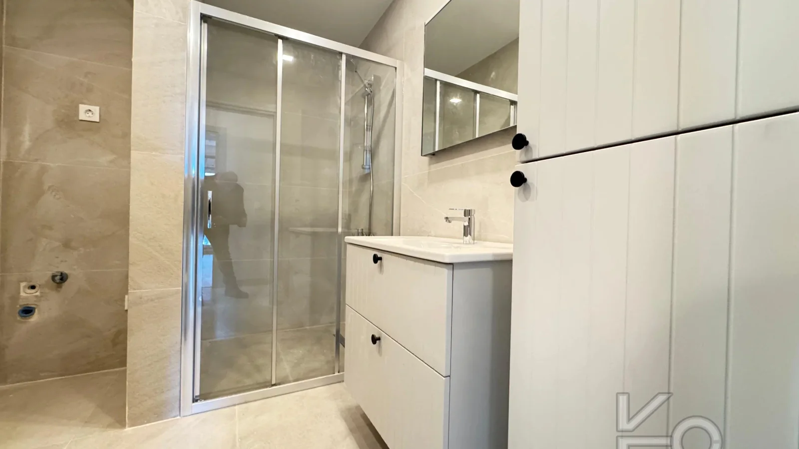 Academy Suadi̇ye Bağdat Caddesi̇nde Sifir Bi̇na Balkonlu 130m2 3+1