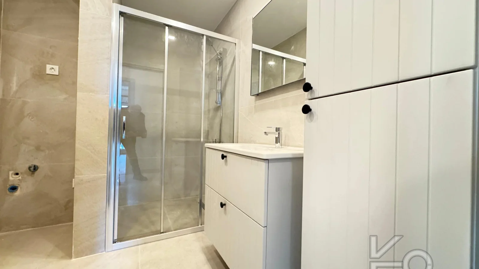 Academy Suadi̇ye Bağdat Caddesi̇nde Sifir Bi̇na Balkonlu 130m2 3+1