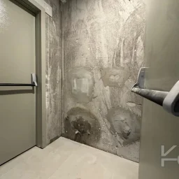 Laci̇vertcadde Tek Yetki̇li̇ Kalamiş Ebeveynli̇ Balkonlu 105m² Net3+1
