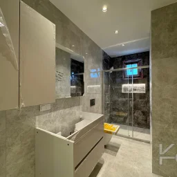 Laci̇vert Cadde Suadi̇ye'de Ebeveynli̇ Balkonlu 90m² Net 2+1