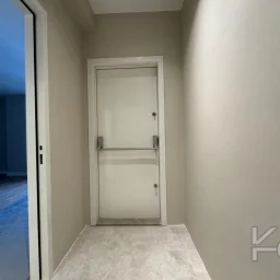 Laci̇vert Cadde Suadi̇ye'de Ebeveynli̇ Balkonlu 90m² Net 2+1
