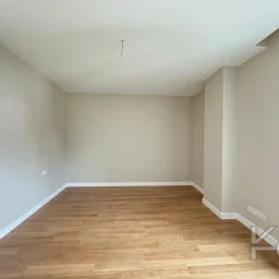 Laci̇vert Cadde Suadi̇ye'de Ebeveynli̇ Balkonlu 90m² Net 2+1