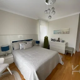 Laci̇vertcadde Suadi̇ye Bağdat Cad. Çok Yakin 5 Yillik 110m² Net