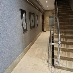 Laci̇vertcadde Suadi̇ye Bağdat Cad. Çok Yakin 5 Yillik 110m² Net