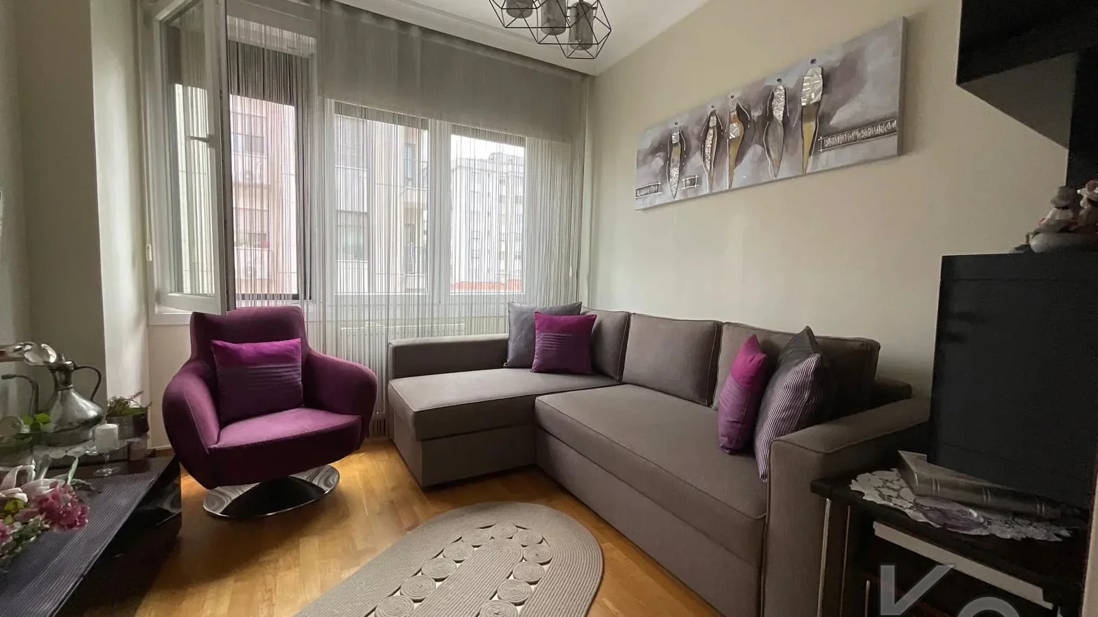 Laci̇vertcadde Suadi̇ye Bağdat Cad. Çok Yakin 5 Yillik 110m² Net