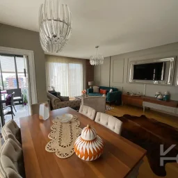 Laci̇vertcadde Suadi̇ye Bağdat Cad. Çok Yakin 5 Yillik 110m² Net