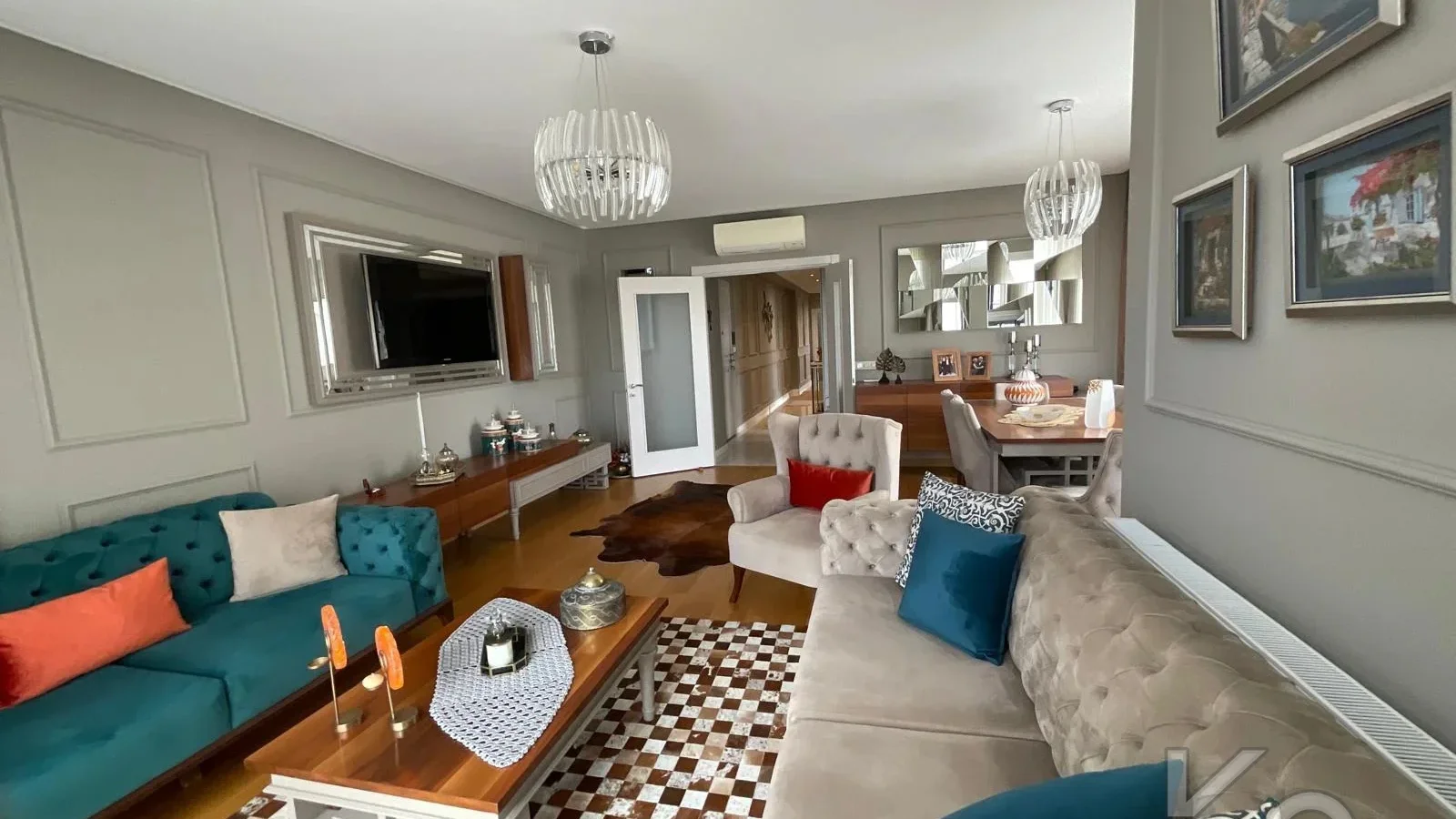 Laci̇vertcadde Suadi̇ye Bağdat Cad. Çok Yakin 5 Yillik 110m² Net