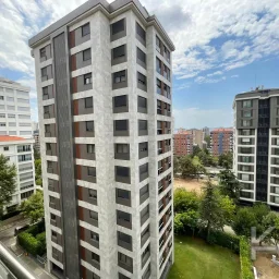 Laci̇vertcadde Suadi̇ye Bağdat Cad. Çok Yakin 5 Yillik 110m² Net