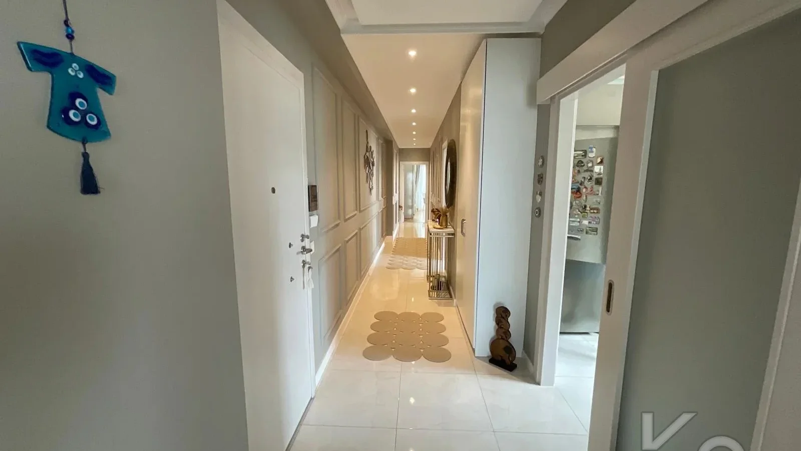 Laci̇vertcadde Suadi̇ye Bağdat Cad. Çok Yakin 5 Yillik 110m² Net