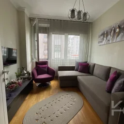 Laci̇vertcadde Suadi̇ye Bağdat Cad. Çok Yakin 5 Yillik 110m² Net